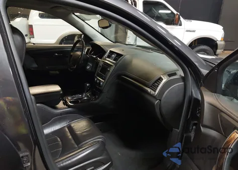 2014 GMC Acadia Denali z USA, uszkodzony, nr VIN 1GKKVTKD0EJ182428